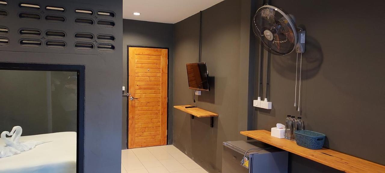 Loftel @ Nakhon Hostel Nakhon Szi Thammarat Kültér fotó