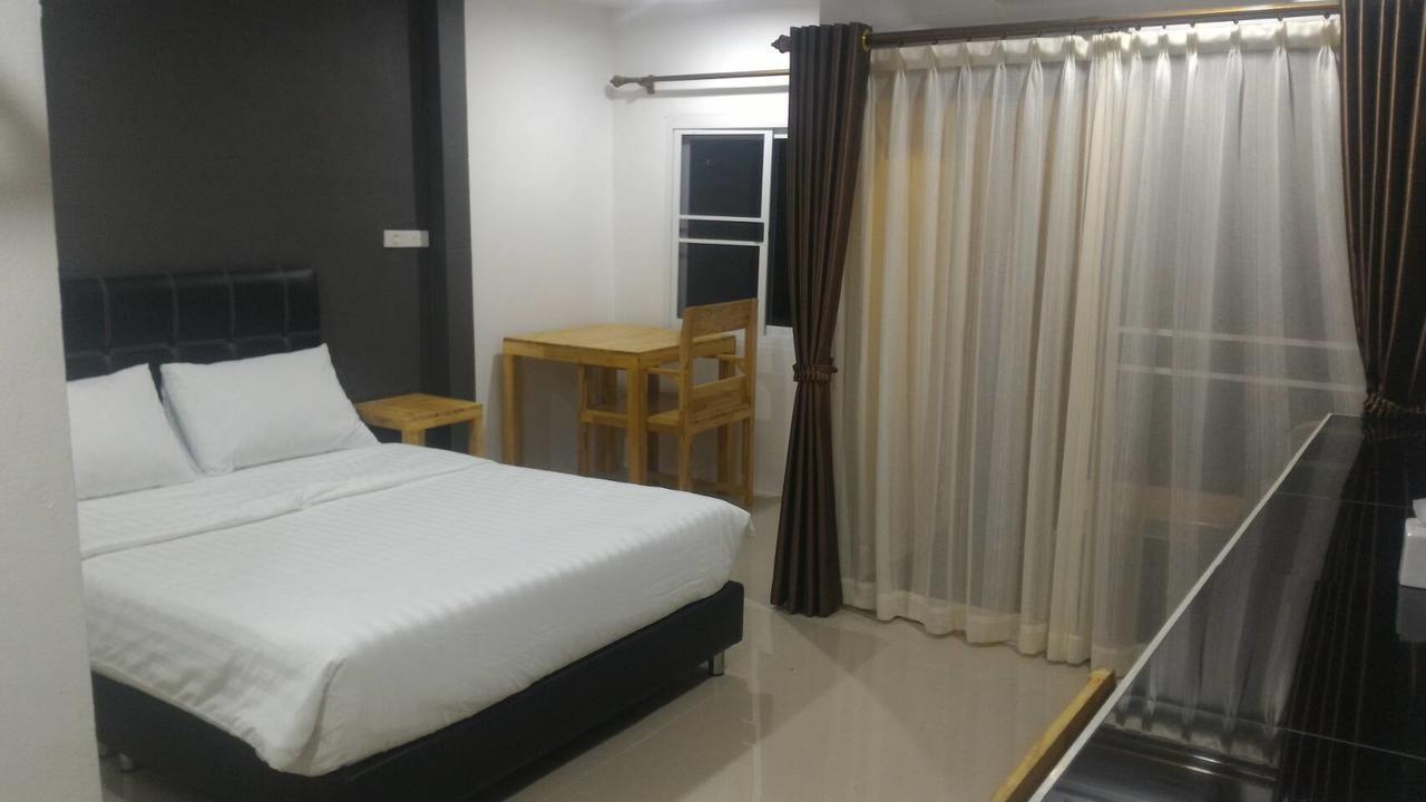 Loftel @ Nakhon Hostel Nakhon Szi Thammarat Kültér fotó